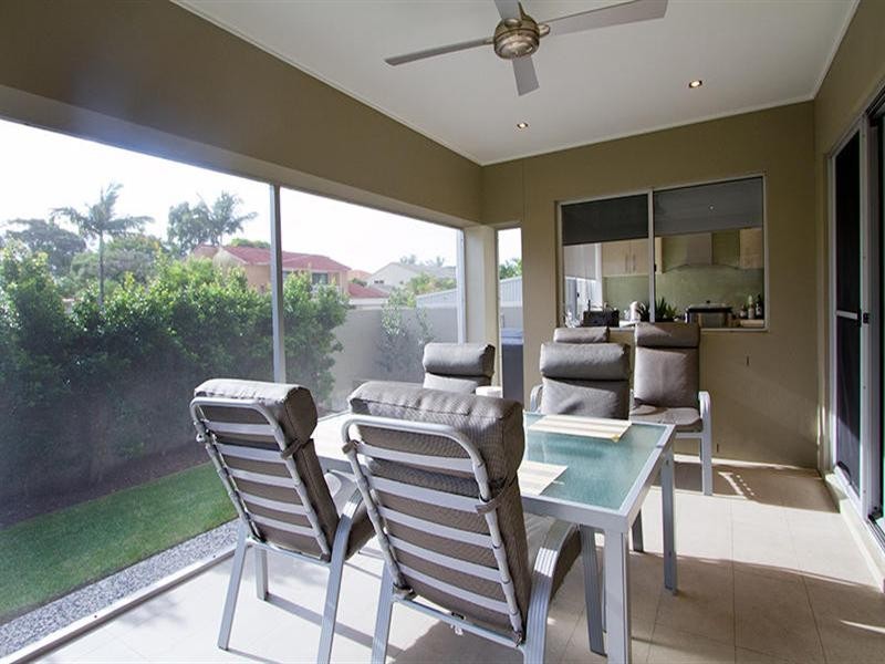 31 Imperial Parade, Labrador QLD 4215