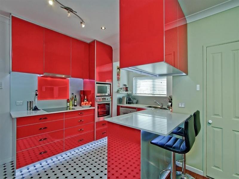 18 William Street, Southport QLD 4215