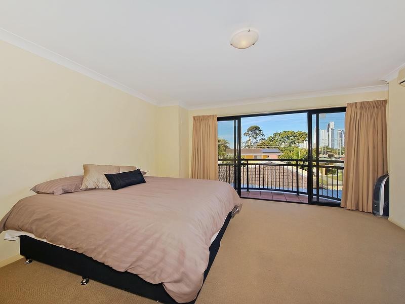 1 4 Mason Street, Southport QLD 4215