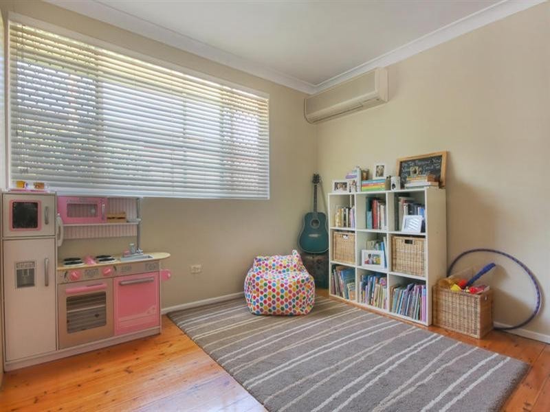 9 Orana Avenue, Southport QLD 4215