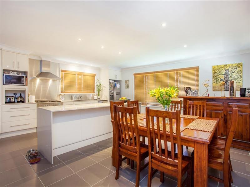 2 Kerry Place, Southport QLD 4215