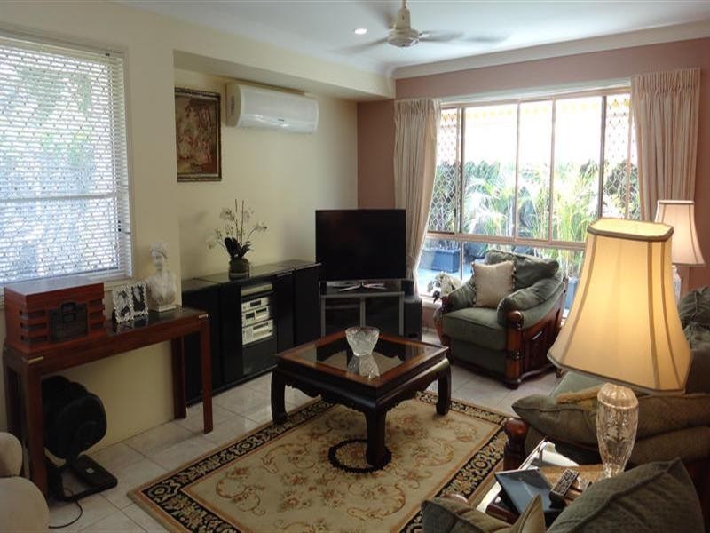 10 Clear River Boulevard, Ashmore QLD 4214