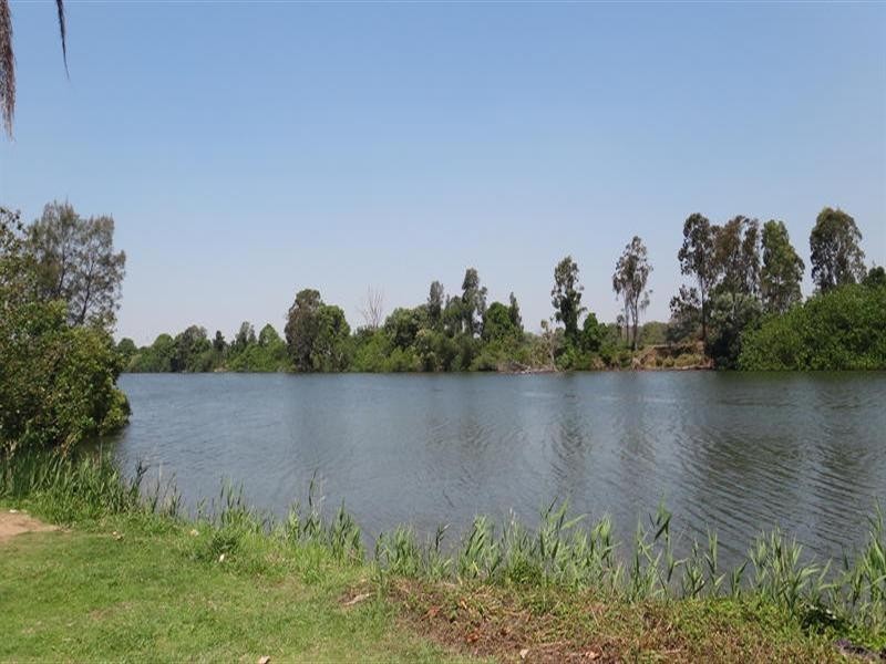 10 Clear River Boulevard, Ashmore QLD 4214