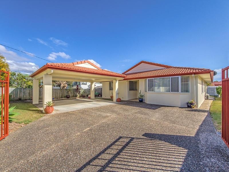 51 Brolga Avenue, Southport QLD 4215