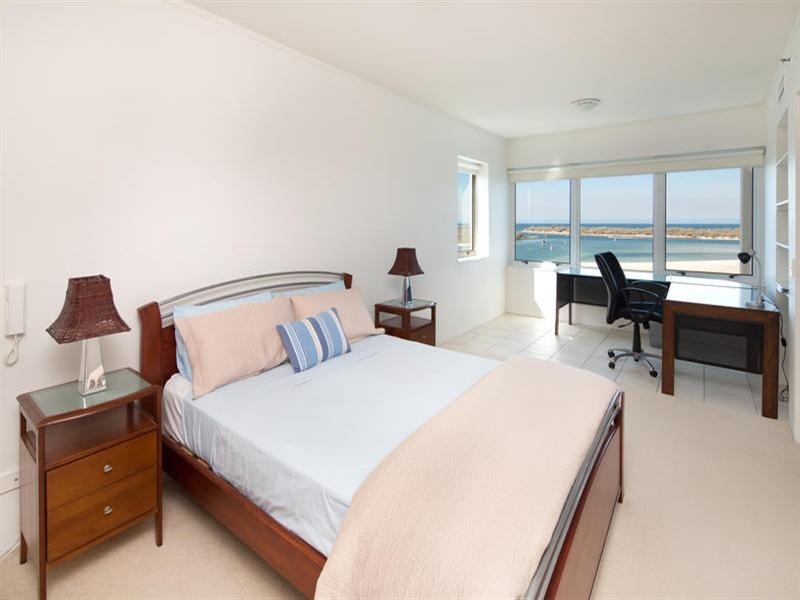 50 326 Marine Parade, Labrador QLD 4215