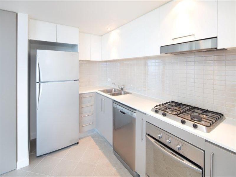 1136 56 Scarborough Street, Southport QLD 4215