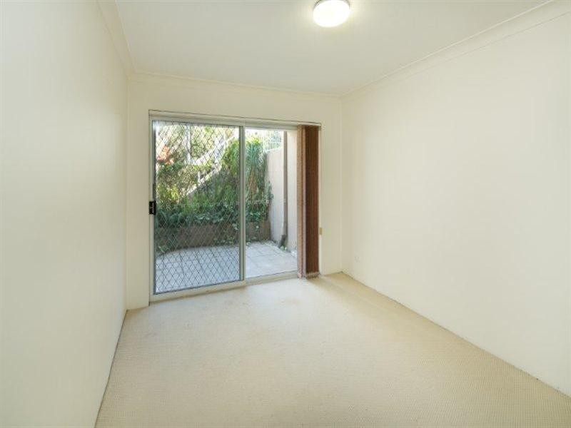 2 19 Heath Street, Southport QLD 4215