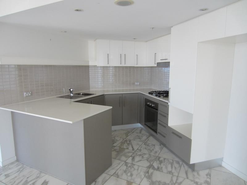 1097 56 Scarborough Street, Southport QLD 4215