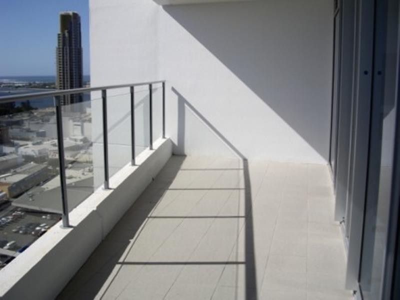 33206 9 Lawson Street, Southport QLD 4215