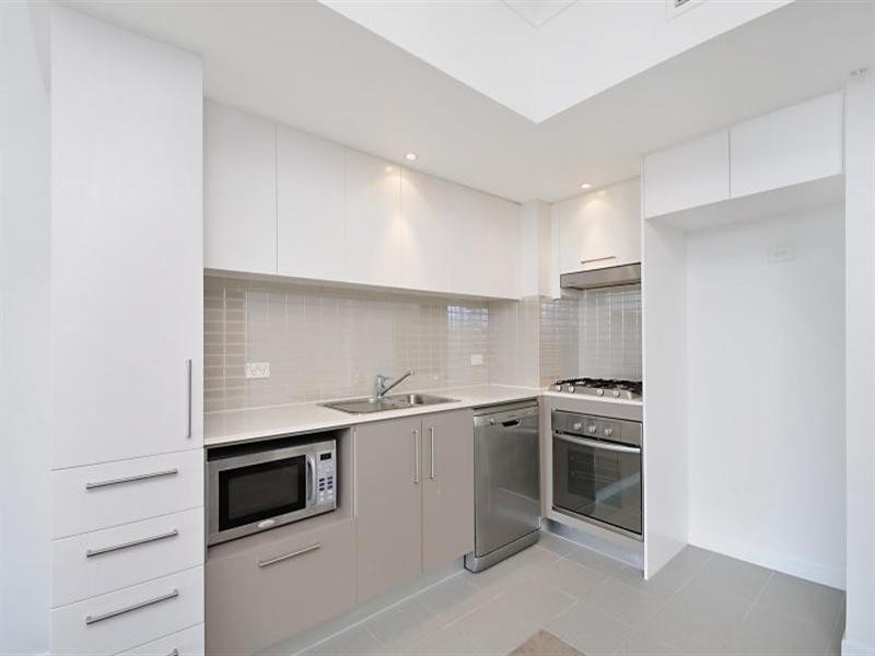 1199 56 Scarborough Street, Southport QLD 4215