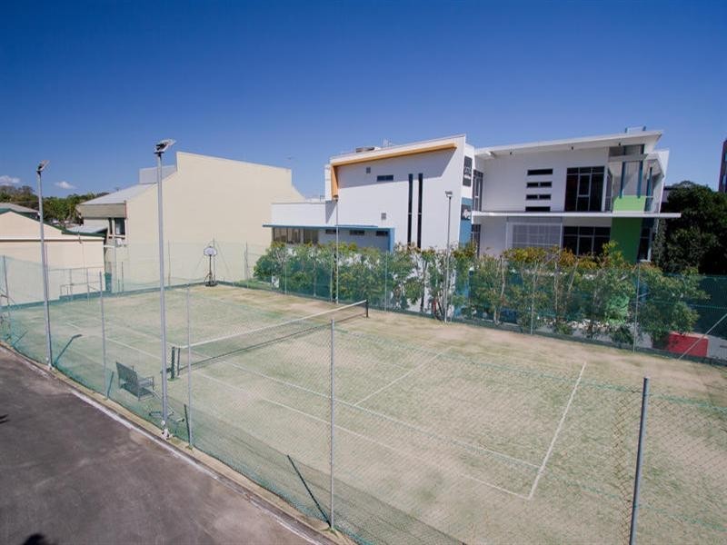 11F 10 Marine Parade, Southport QLD 4215
