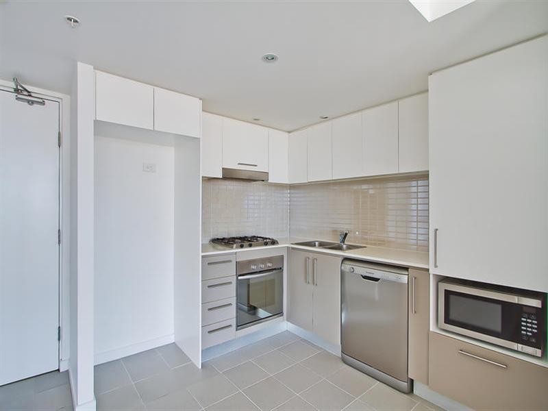 1102 56 Scarborough Street, Southport QLD 4215