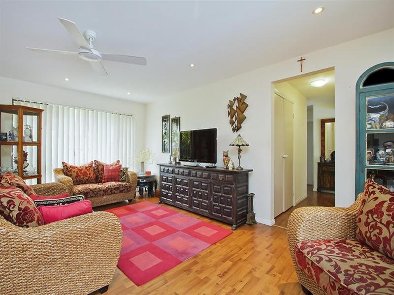 2 49-51 Imperial Parade, Labrador QLD 4215