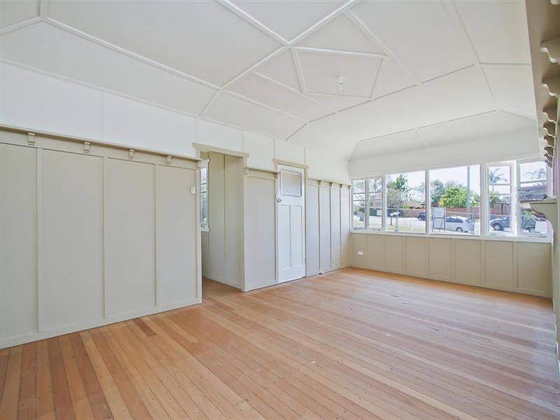 235 Benowa Road, Benowa QLD 4217