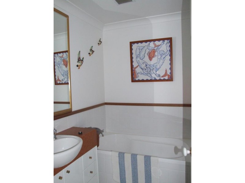 15 100 Cotlew Street East, Southport QLD 4215