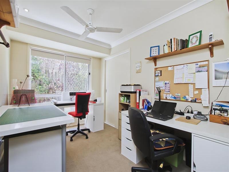 3 Corai Close, Pacific Pines QLD 4211