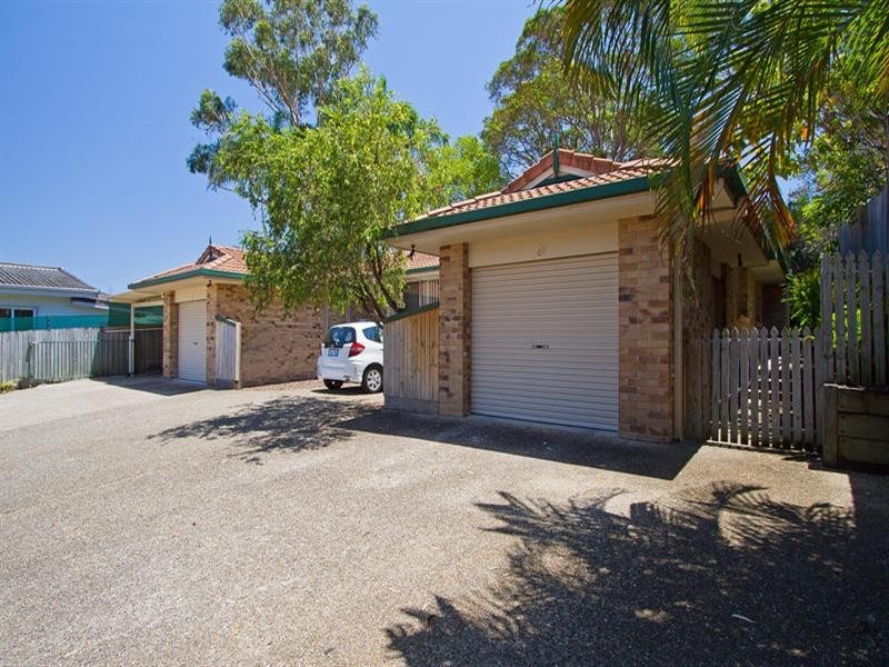 4/105 Whiting Street, Labrador QLD 4215