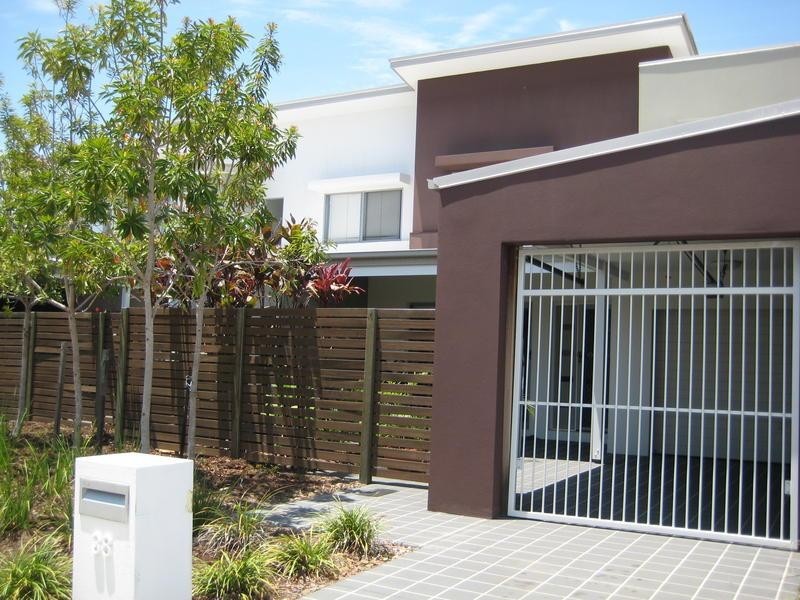 38 Barcelona Way, Burleigh Waters QLD 4220