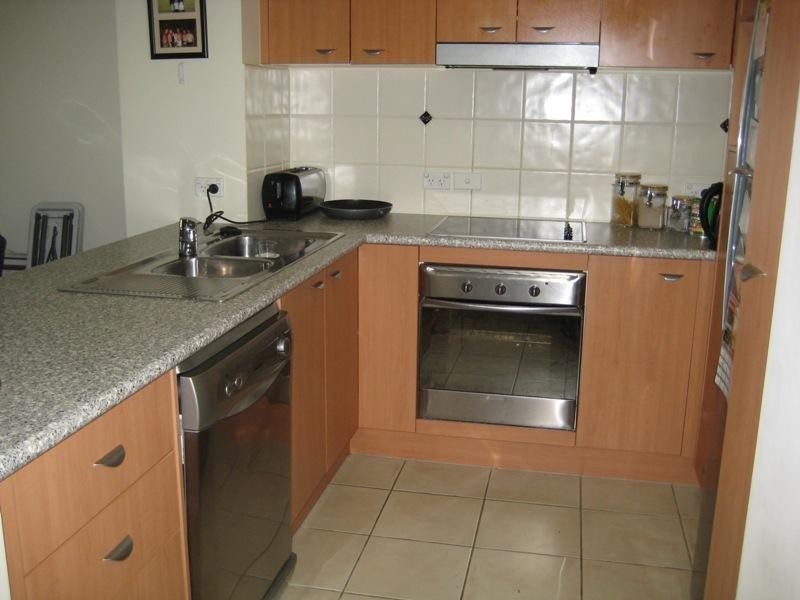 121/392 ‘Sandcastles on the Broadwater’, Marine Parade, Labrador QLD 4215
