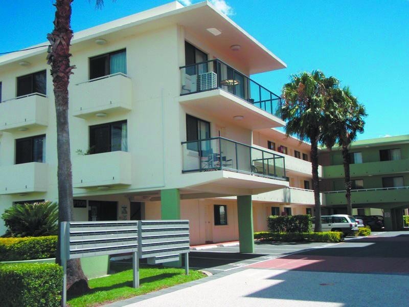 22/132 ‘Harbour Side Resort’, Marine Parade, Southport QLD 4215