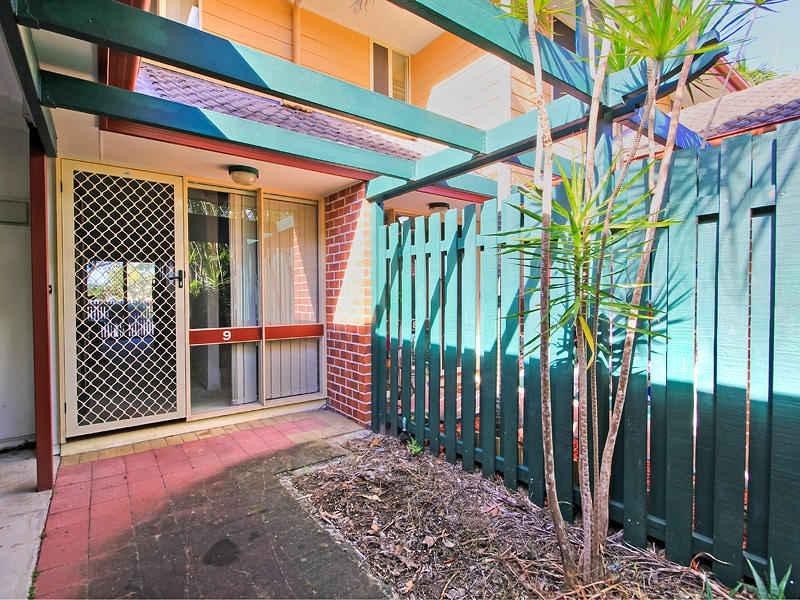 9/100 ‘Sandringham’, Racecourse Drive, Bundall QLD 4217