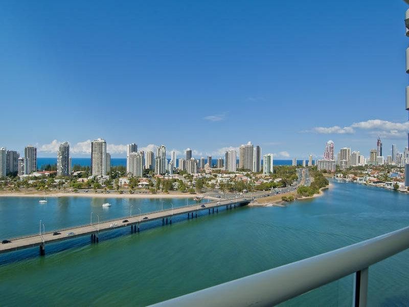 C17-2 Rivage Royale, 75 Brighton Parade, Southport QLD 4215
