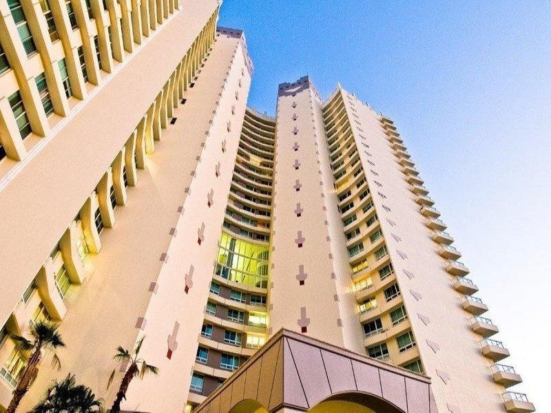 C17-2 Rivage Royale, 75 Brighton Parade, Southport QLD 4215