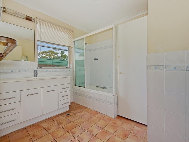 16 Petersen Avenue, Southport QLD 4215