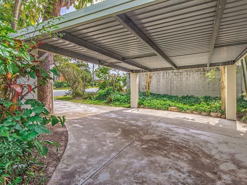 16 Petersen Avenue, Southport QLD 4215