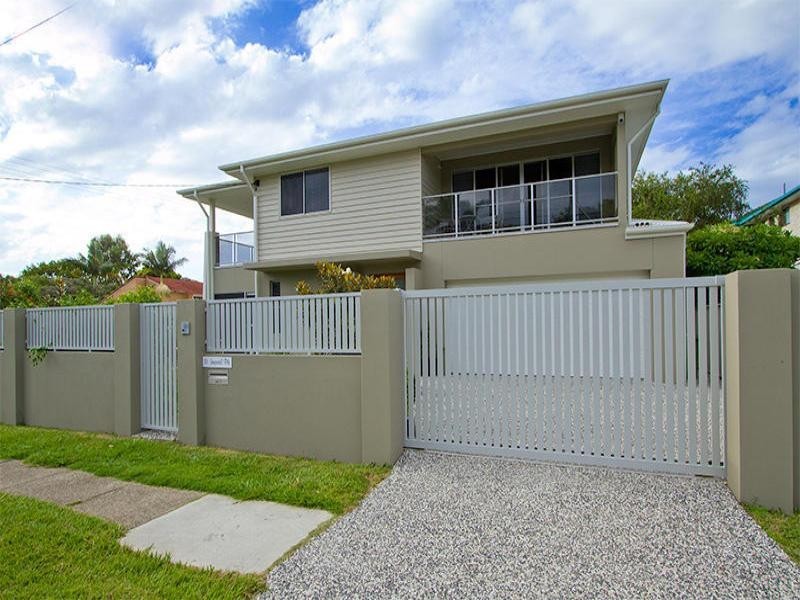 1/31 Imperial Parade, Labrador QLD 4215