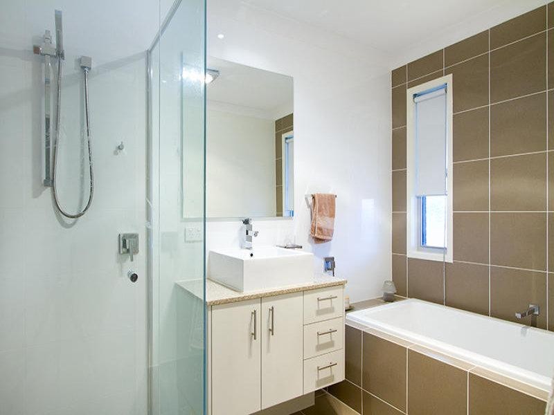 1/31 Imperial Parade, Labrador QLD 4215