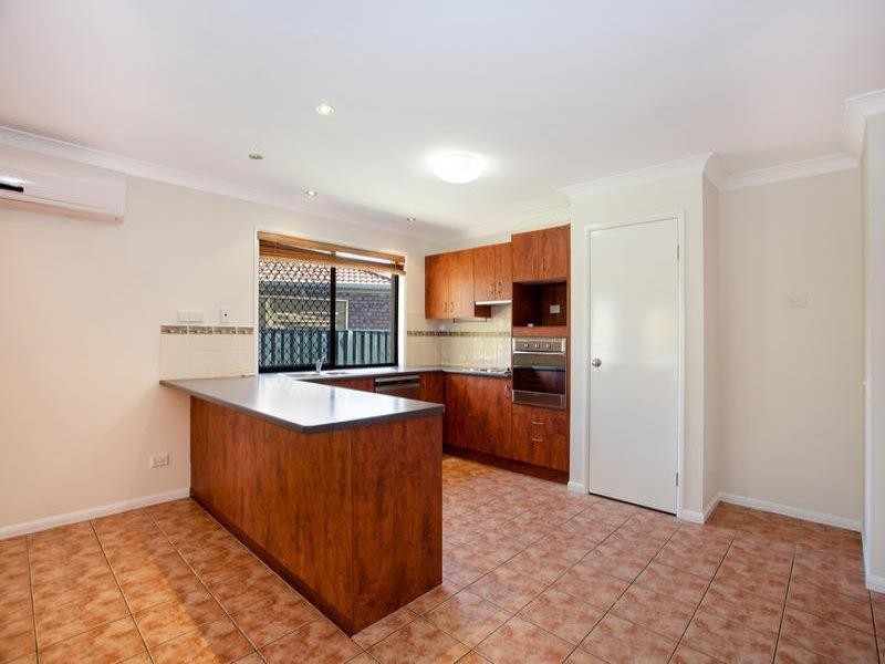 5 Robinia Court, Robina QLD 4226