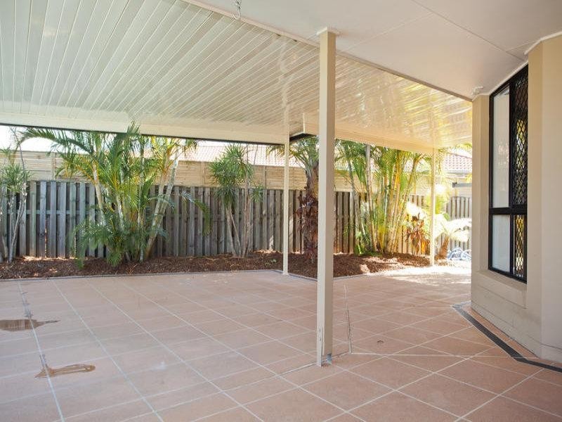 5 Robinia Court, Robina QLD 4226