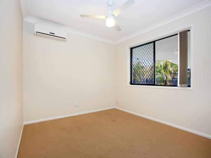 5 Robinia Court, Robina QLD 4226