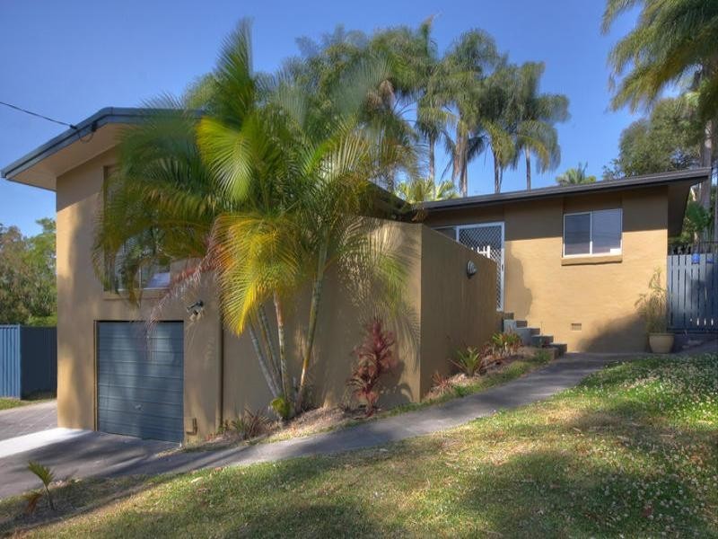 56 Kindra Avenue, Southport QLD 4215