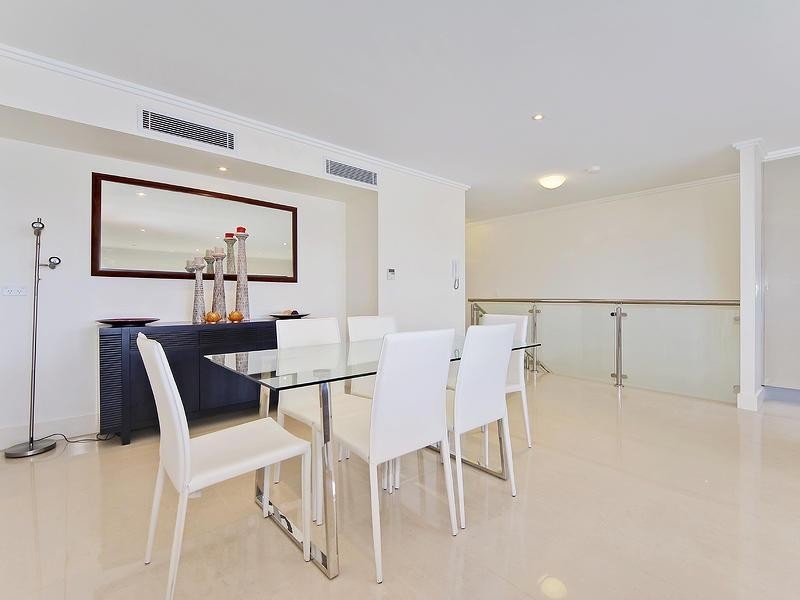 13/508 ‘Shoreline Apartments’, Marine Parade, Biggera Waters QLD 4216