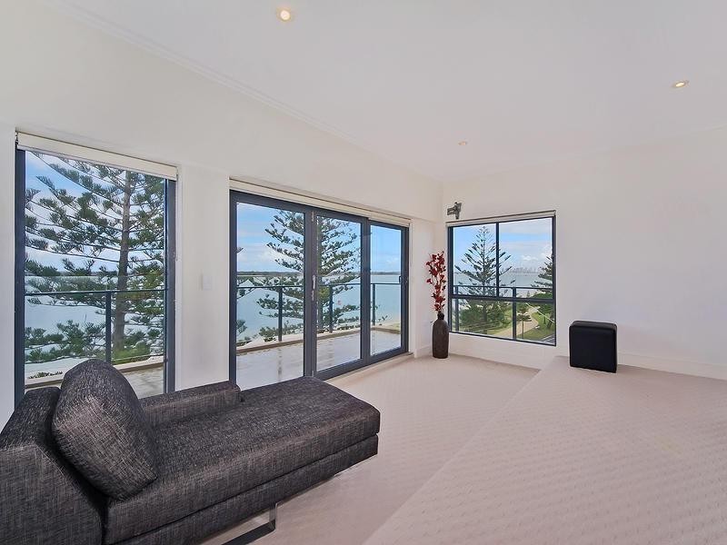 13/508 ‘Shoreline Apartments’, Marine Parade, Biggera Waters QLD 4216