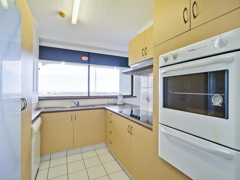 11F/10 ‘Huntington Apartments’, Marine Parade, Southport QLD 4215