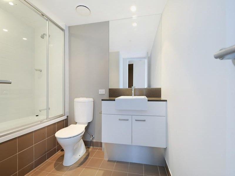 1199/56 Scarborough Street, Southport QLD 4215