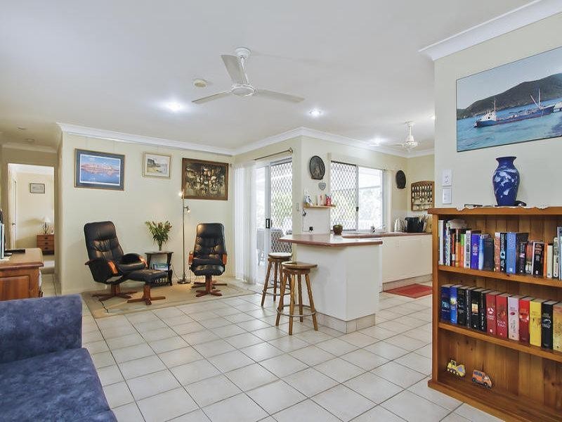 3 Corai Close, Pacific Pines QLD 4211