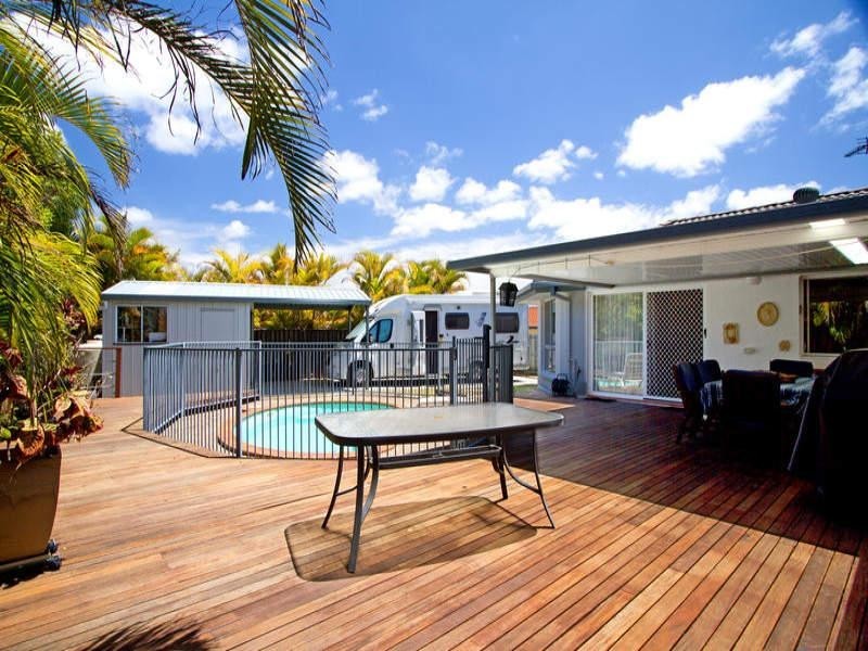 3 Corai Close, Pacific Pines QLD 4211