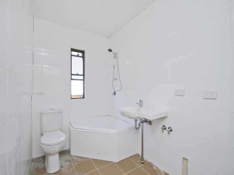 235 Benowa Road, Benowa QLD 4217