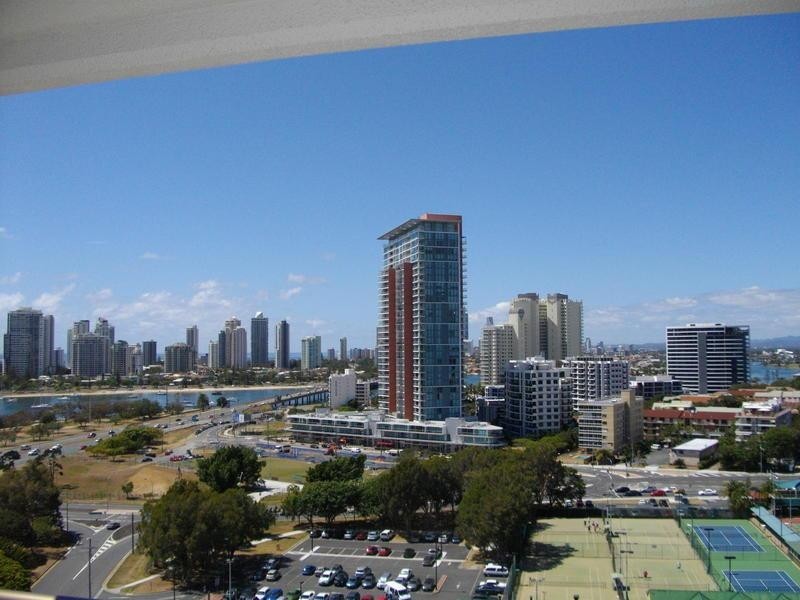 15E/10 ‘Huntington Apartments’ Marine Parade, Southport QLD 4215
