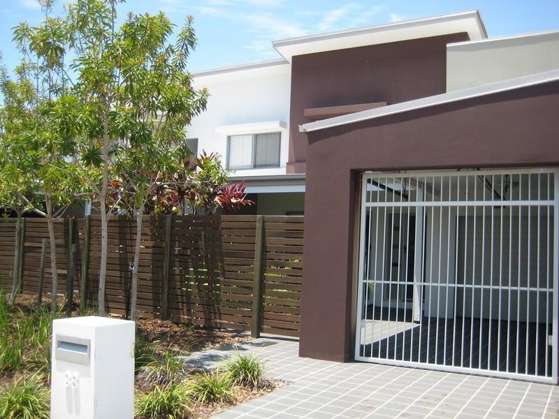 38 ‘This’, Barcelona Way, Burleigh Waters QLD 4220