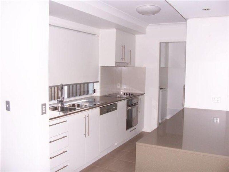 38 ‘This’, Barcelona Way, Burleigh Waters QLD 4220