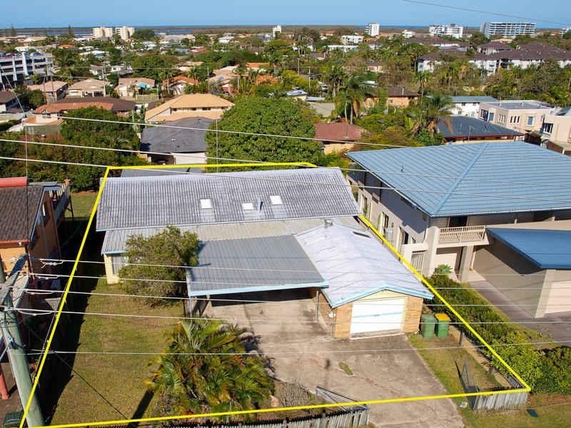 17 Ashbourne Terrace, Biggera Waters QLD 4216