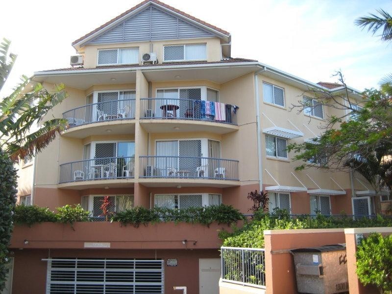 9/45 ‘Blue Waters’, Frank Street, Labrador QLD 4215