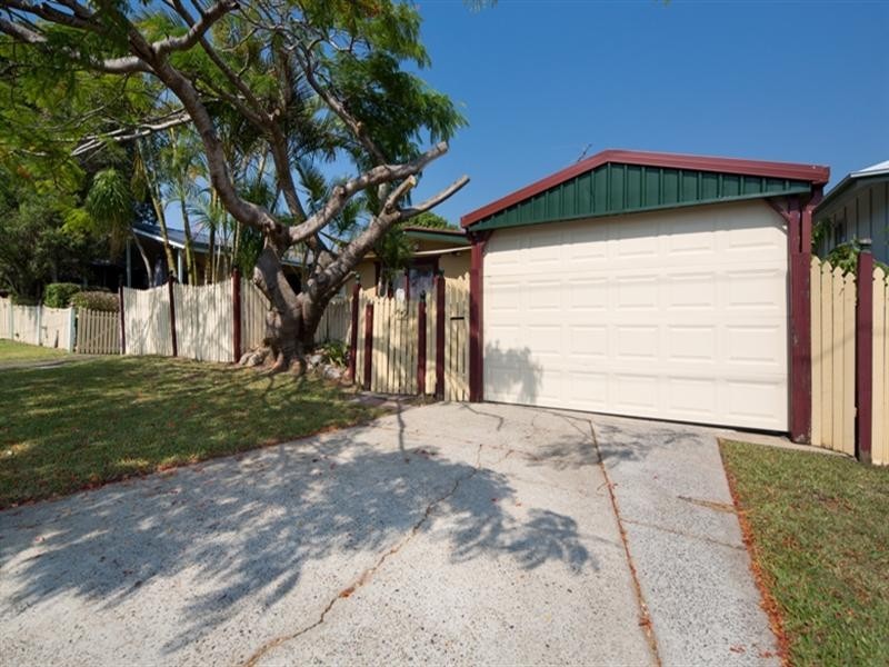 12 Fox Avenue, Southport QLD 4215