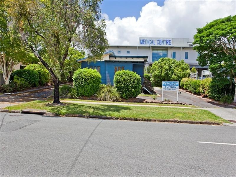 94 Falconer Street, Southport QLD 4215