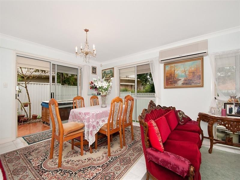 11 Cooper Parade, Southport QLD 4215